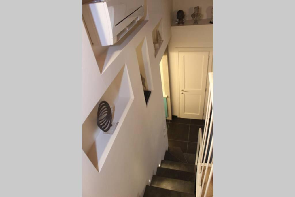 Art Apartment Santa Croce Suite ฟลอเรนซ์ ภายนอก รูปภาพ