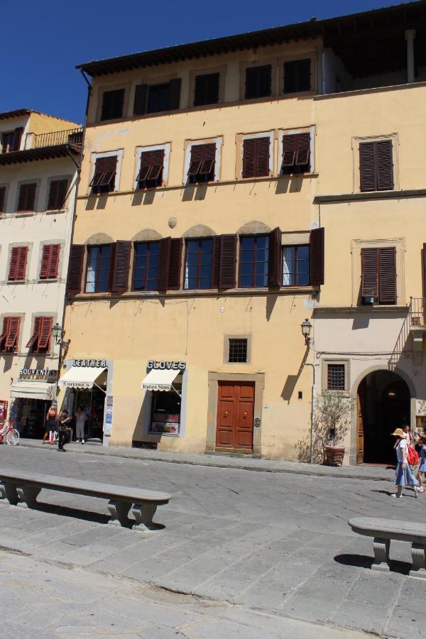 Art Apartment Santa Croce Suite ฟลอเรนซ์ ภายนอก รูปภาพ